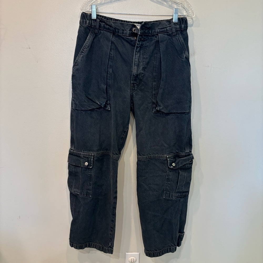 We The Free Marx Sloucy Distressed Cargo Jeans Women’s Size 27